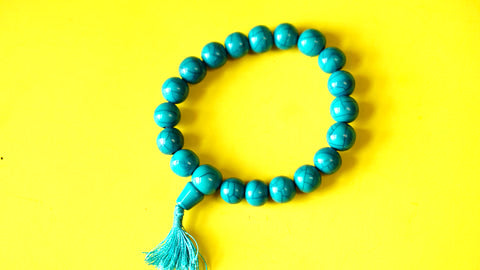 Stretchable Green Stone with Silver Spacers Wrist Mala