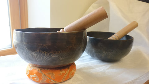 Medium Eight Auspicious Singing Bowl